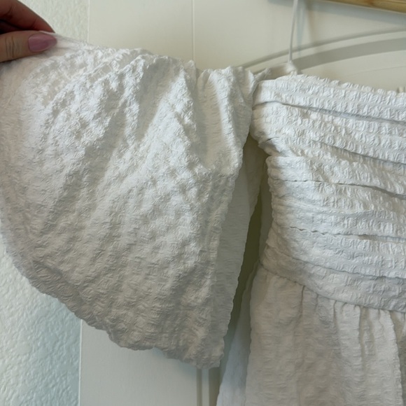 Abercrombie & Fitch White Puff Sleeve Off the Shoulder Short Mini Dress - Picture 3 of 5